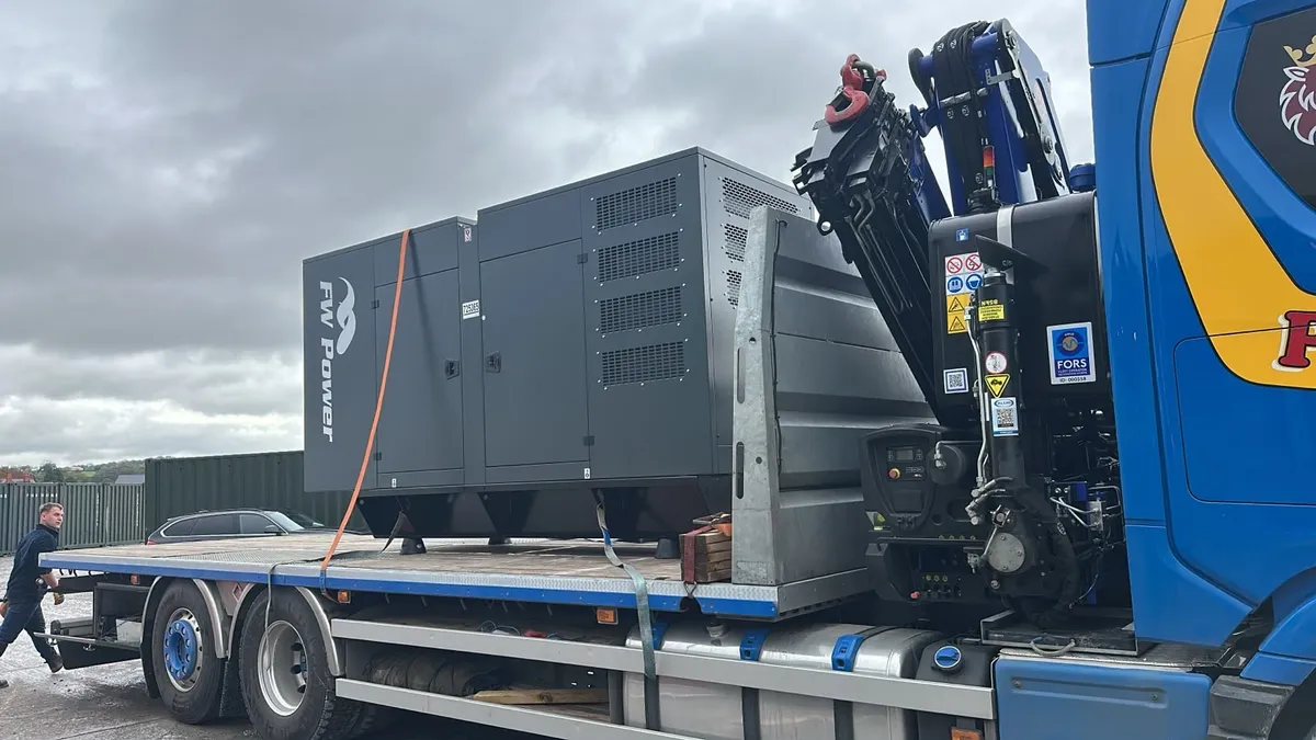Blackwell 220 kVA diesel generator arriving at a manufacturing facility in Worcestershire