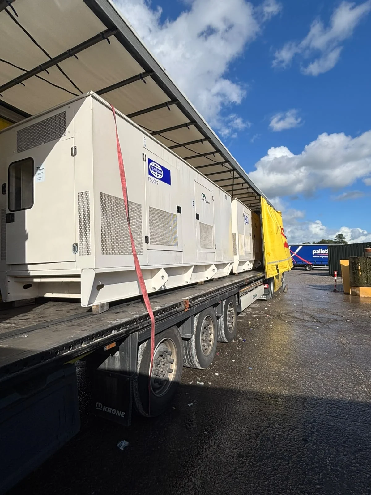 FG Wilson generators positioned on the collection trailer at FW Power.